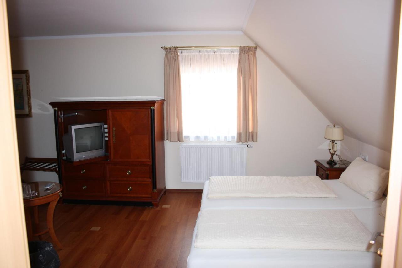Landgasthof Haagen Schwabhausen bei Dachau Habitación foto